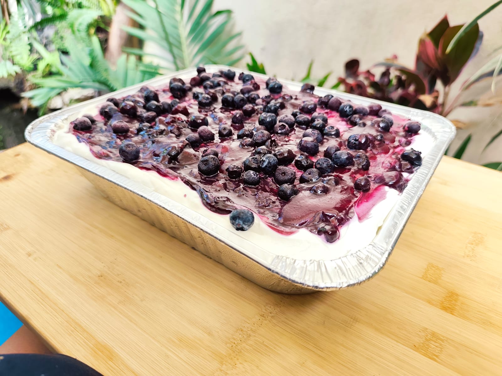 Pastel Mediano Tiramisú de Almendras y Arándanos Gluten Free.